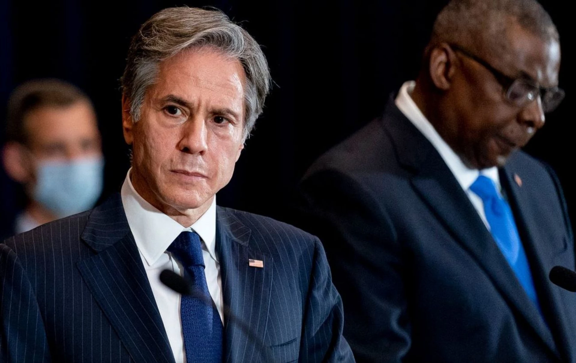 Про що повідомили держсекретар і міністр оборони США під час візиту до Києва