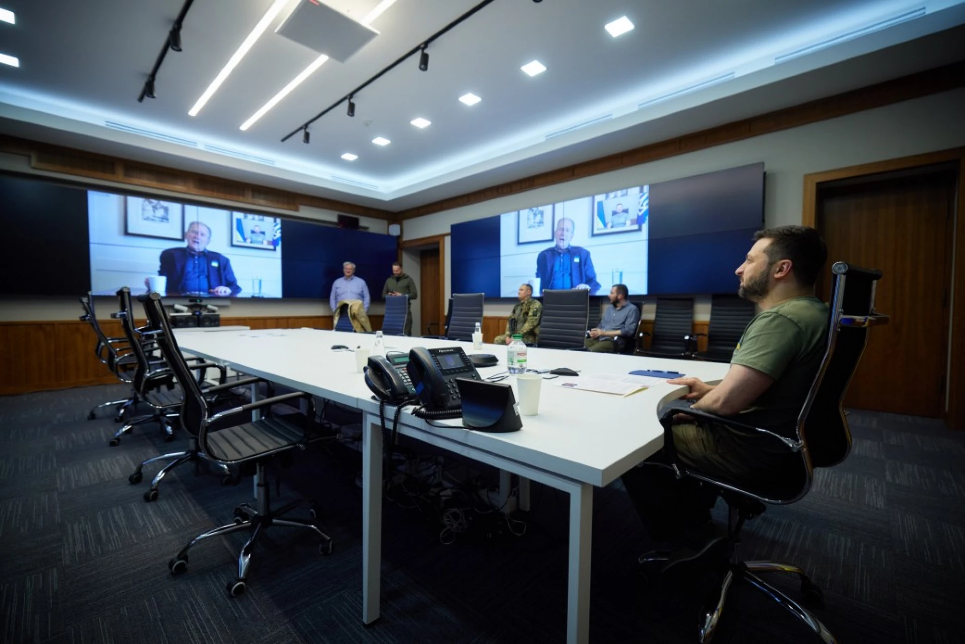 Зеленський поспілкувався з Джорджем Бушем