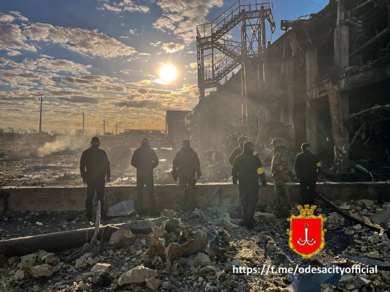 Росіяни обстріляли Одесу сімома ракетами: одна людина загинула, є поранені. Фото