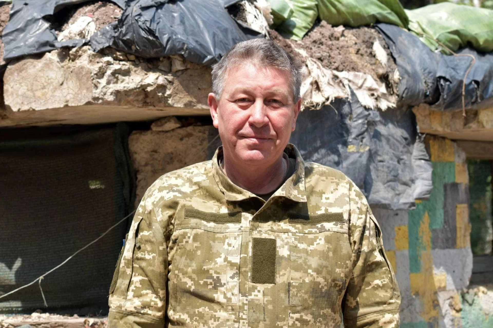 «Я не Арестович, але можу вас заспокоїти», - історія лікаря, який пішов на фронт з трьома синами