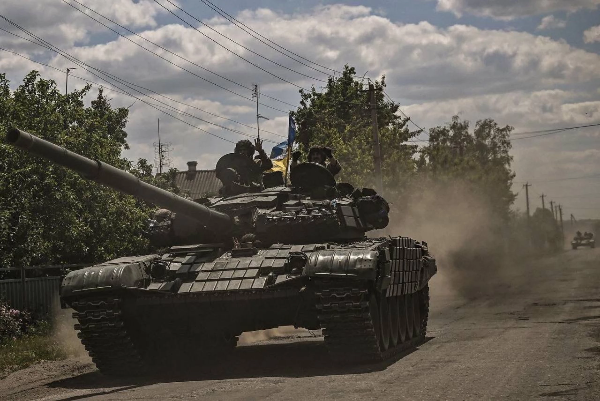 На Запоріжжі ЗСУ знищили бліндажі та склад боєприпасів росіян