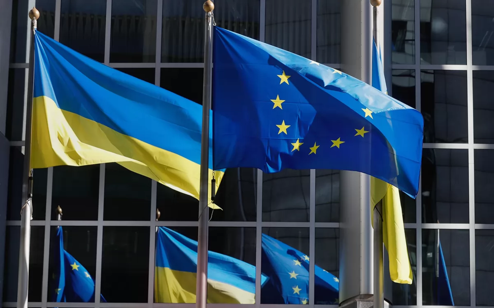 Франція, Німеччина, Італія та Румунія підтримують надання Україні статусу кандидата в ЄС