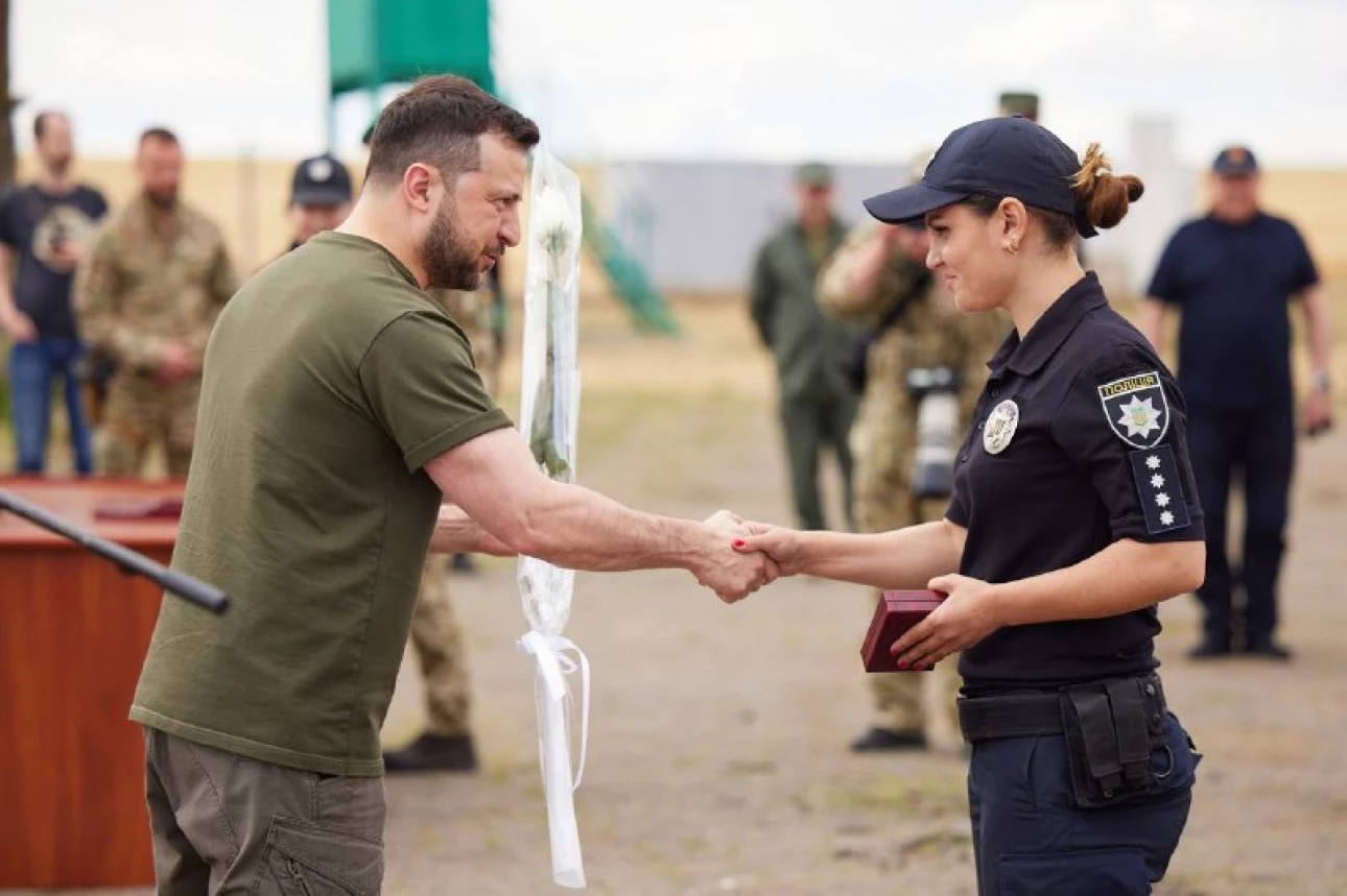 Президент відвідав опорні пункти Нацгвардії на Одещині. Фото
