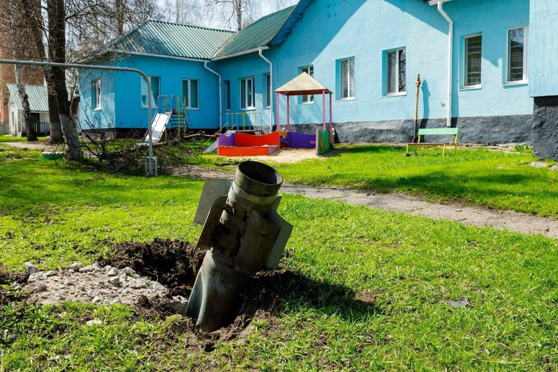 У Харкові вночі ворожа ракета поцілила у спорткомплекс