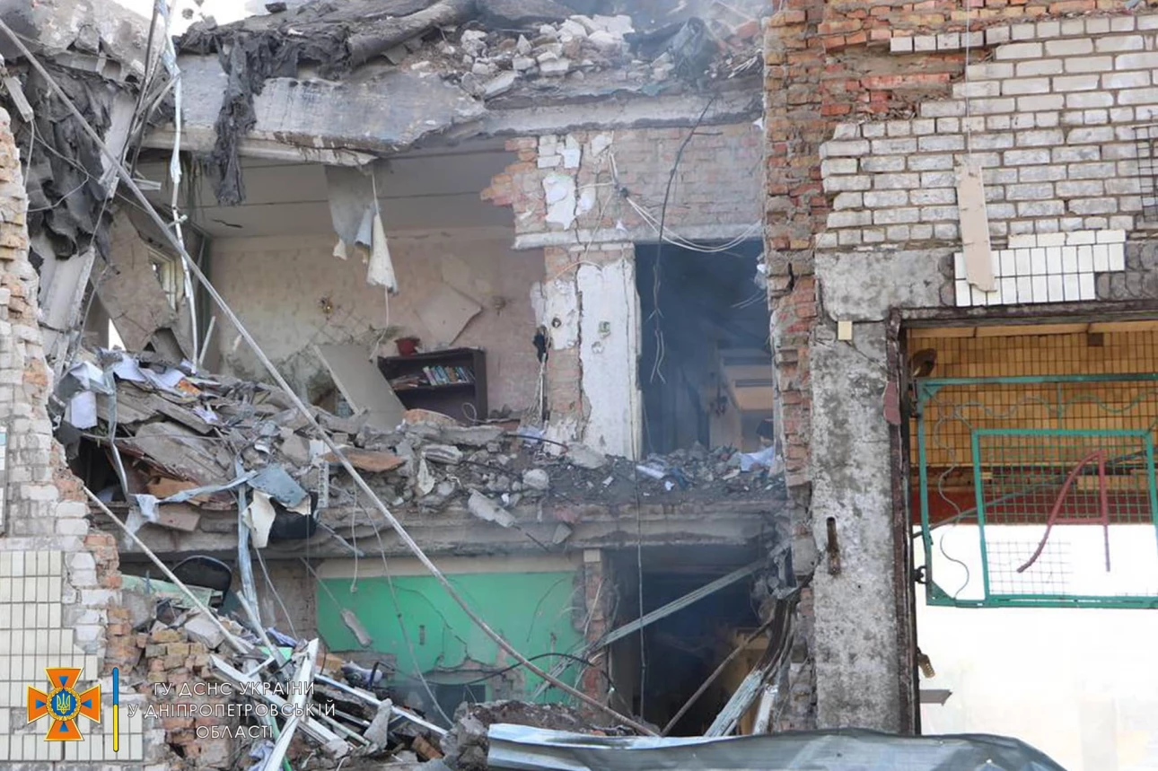 Через удар ракети по СТО у Дніпрі загинуло двоє людей