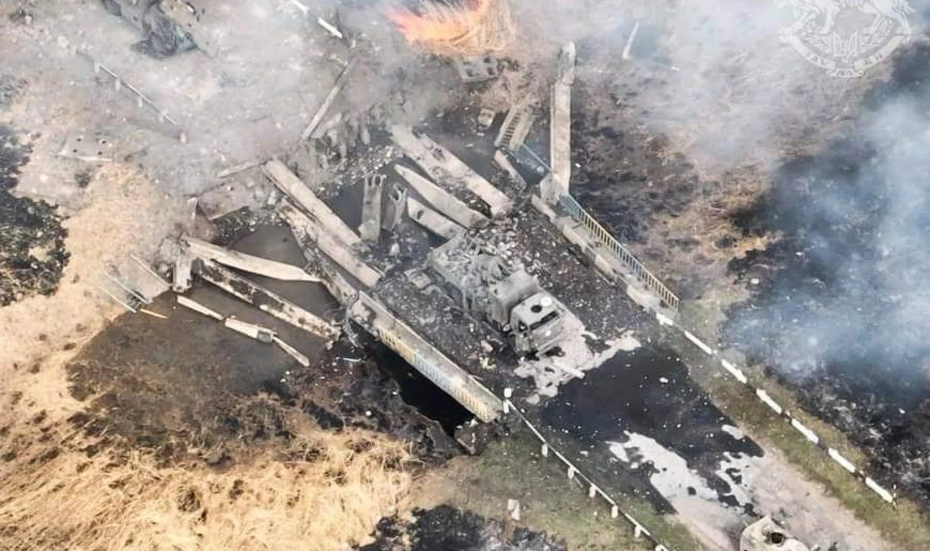 Поблизу Мелітополя підірвали міст, яким рашисти перевозили техніку