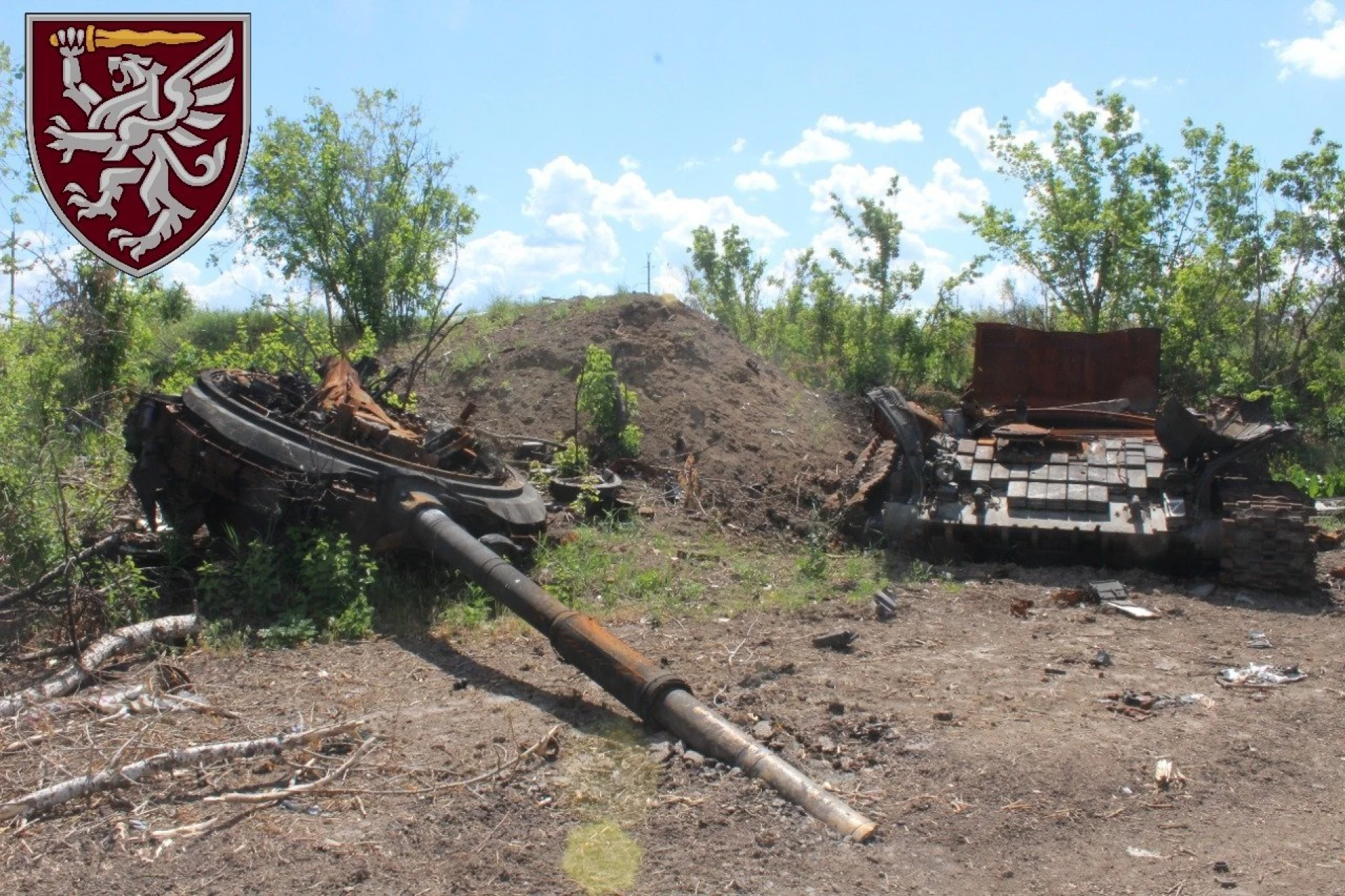 Під час «драматичного» бою десантники знищили 12 танків московських окупантів