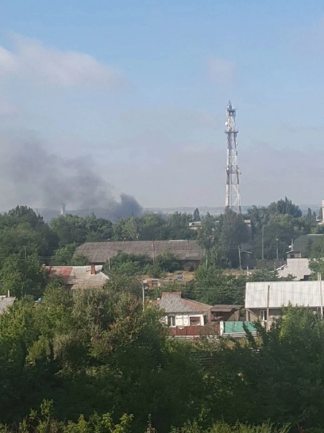 «Фаєр-шоу». Збройні сили вдарили по штабу росіян на Луганщині