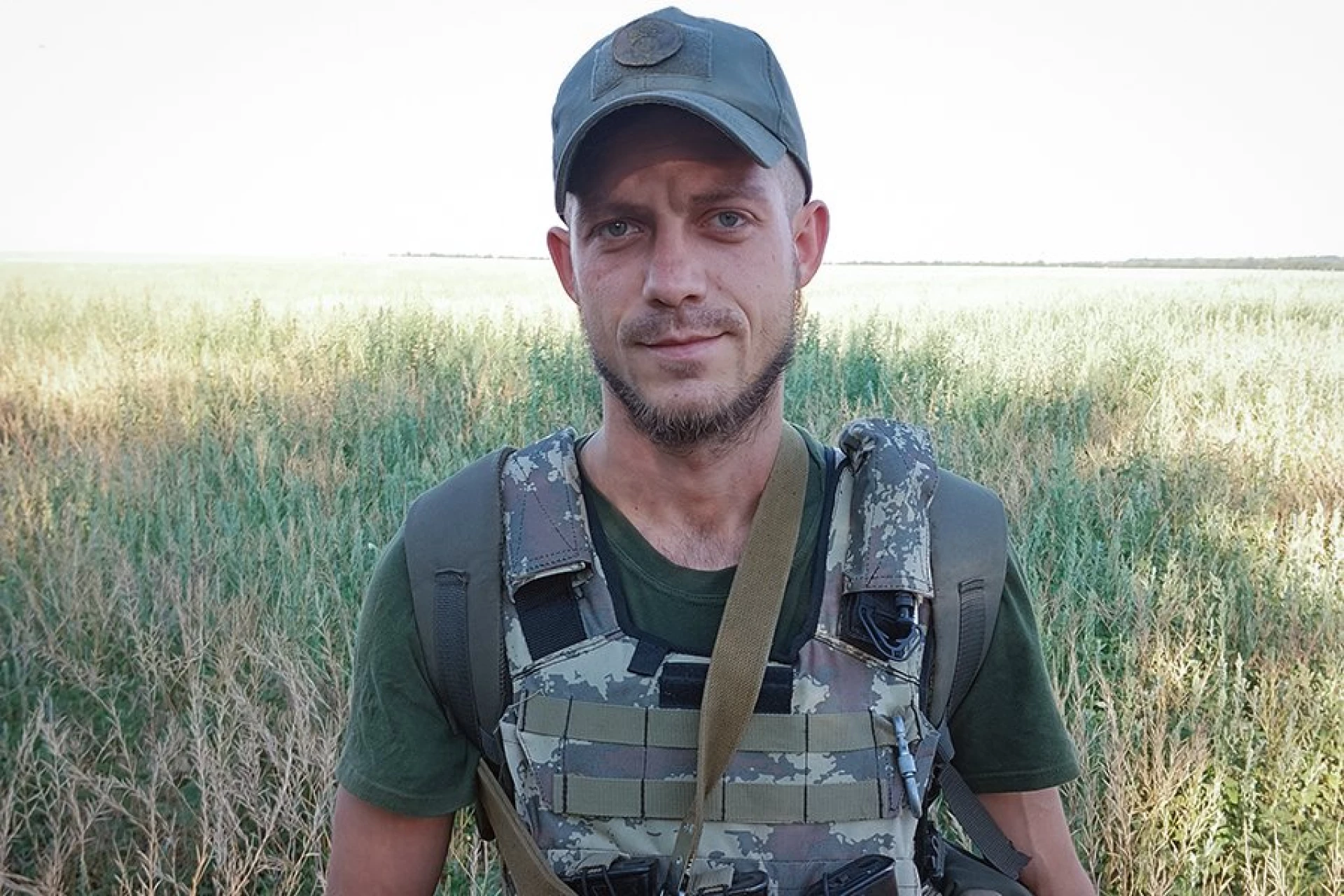 «В мене кинули десяток гранат», - історія нацгвардійця з позивним Яструб