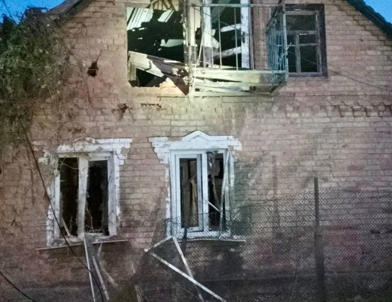 Цілу ніч росіяни інтенсивно обстрілювали райони Дніпропетровської області