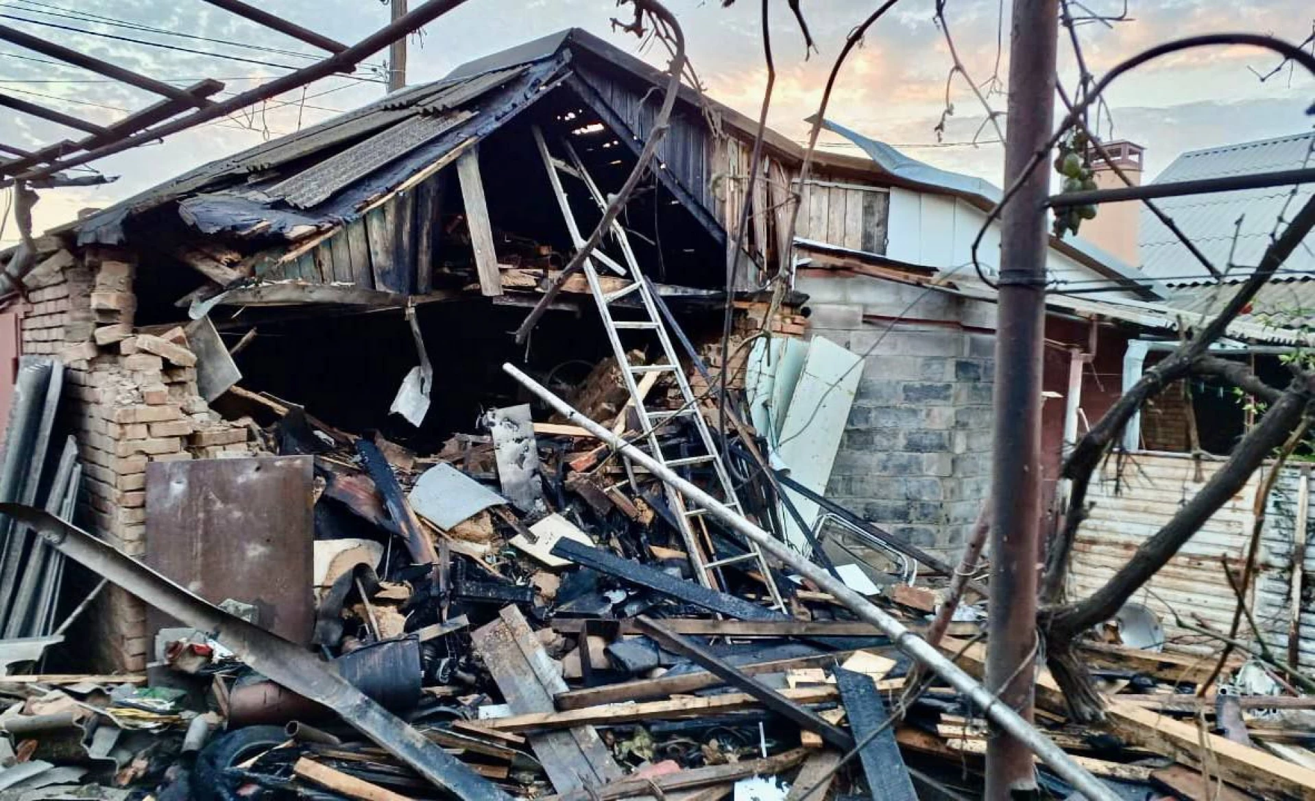 Ворог цілу ніч обстрілював Дніпропетровщину з різної зброї. Фото