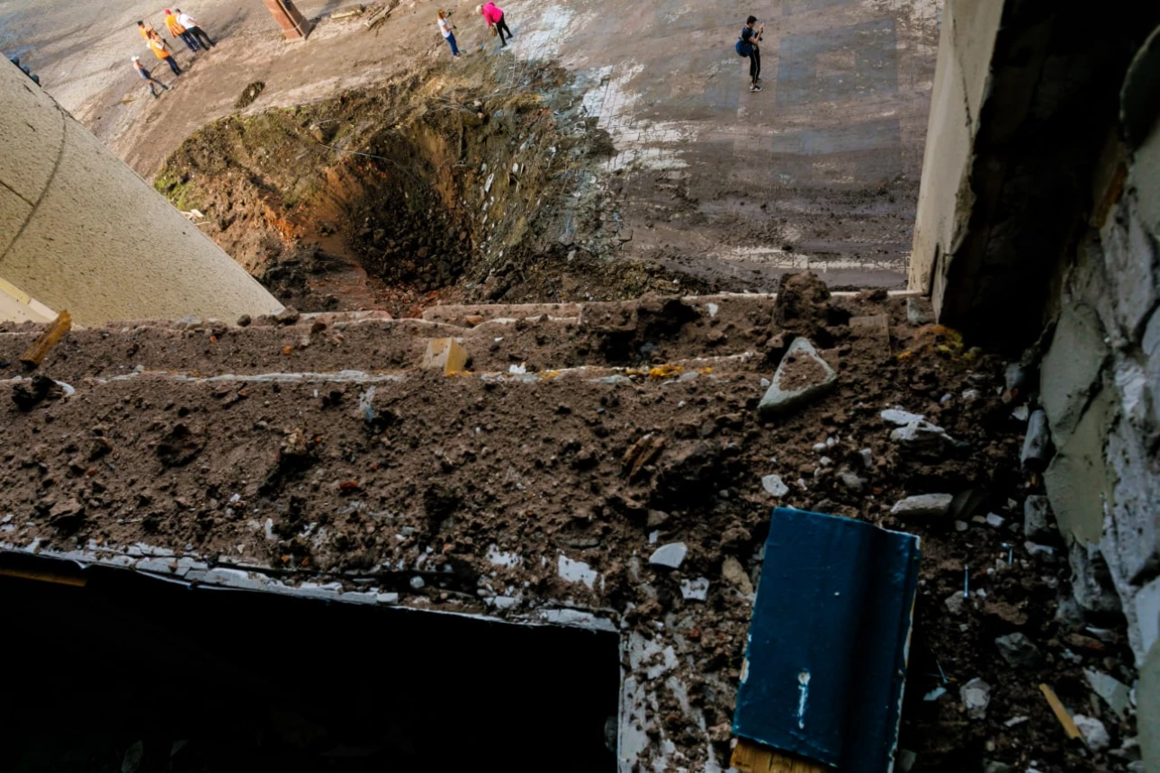 Показали фото наслідків обстрілу Харкова комплексами С-300