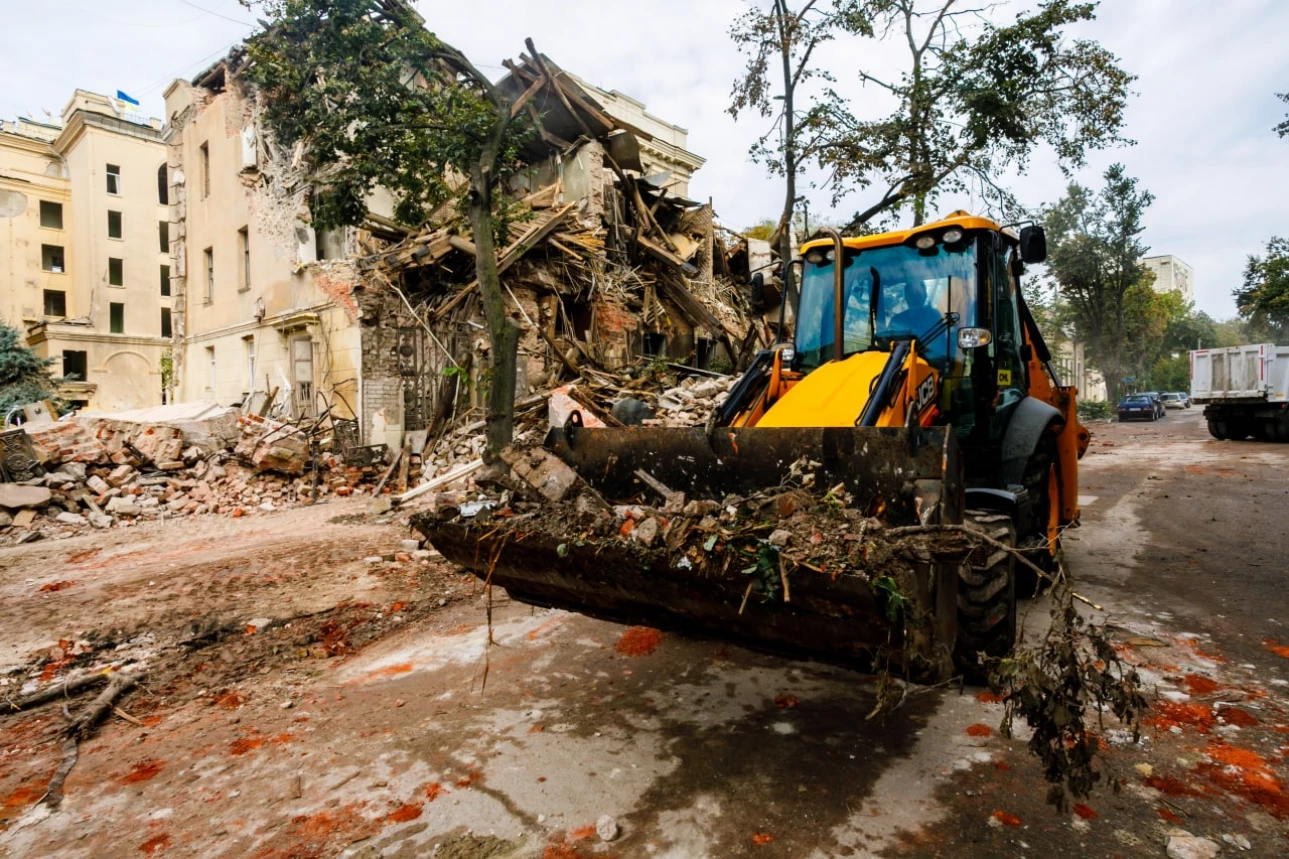 Показали фото наслідків обстрілу Харкова комплексами С-300