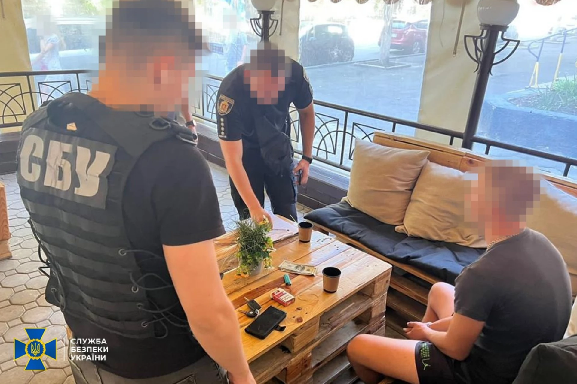 Викрили схему виїзду ухилянтів за кордон під виглядом «студентів» європейських вишів