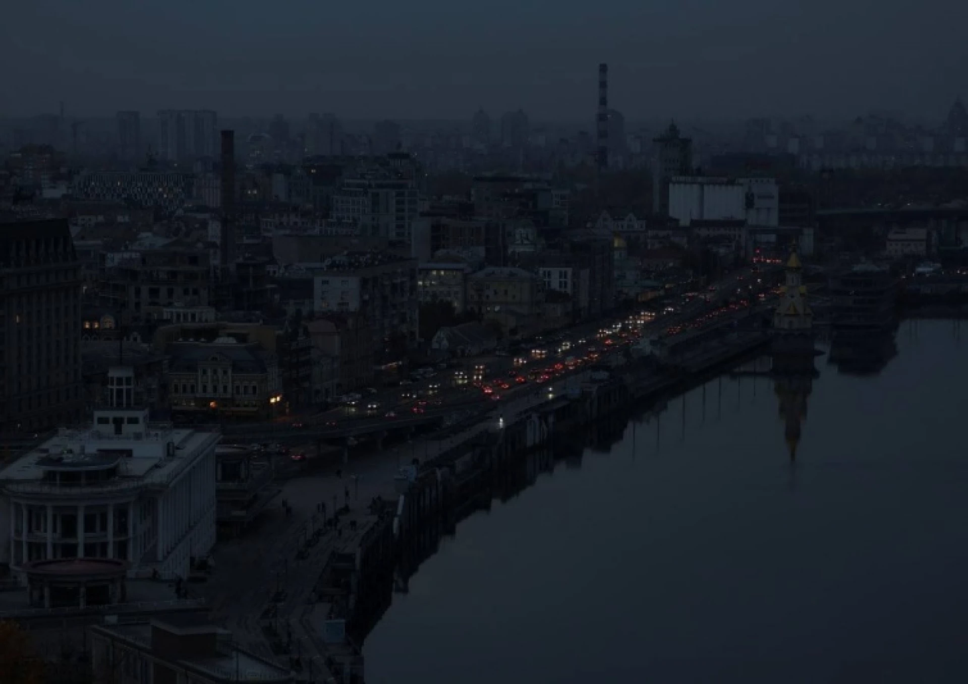 «Руйнування серйозні». На Київщині відключення світла триватимуть довше
