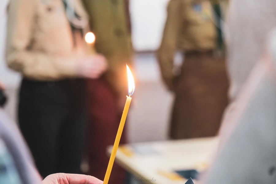 Вифлеємський вогонь миру передали у храми Вінниці 