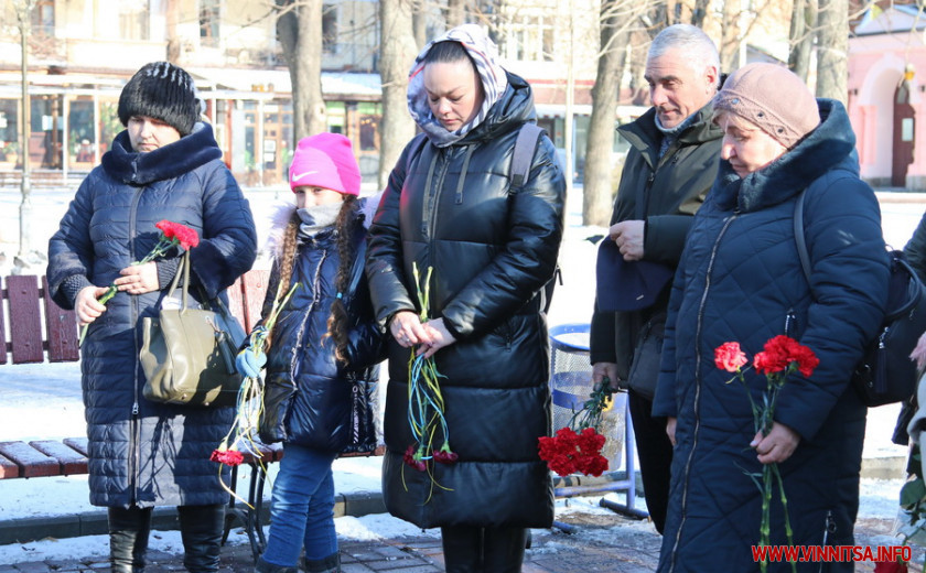 У Вінниці вшанували захисників Донецького аеропорту, оборона якого тривала 242 дні - фото 3