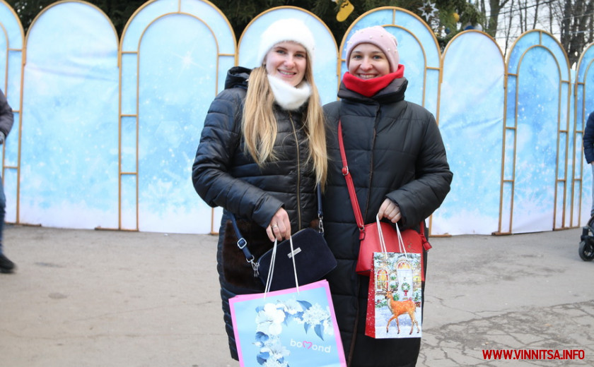 Різдвяна атмосфера у Вінниці. Як вінничани проводили святкові вихідні. Фото - фото 7