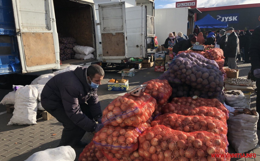 У Вінниці проводять ярмарок від виробників. Ціни на олію, мед, хліб, рибу, м’ясо, овочі та фрукти  - фото 6