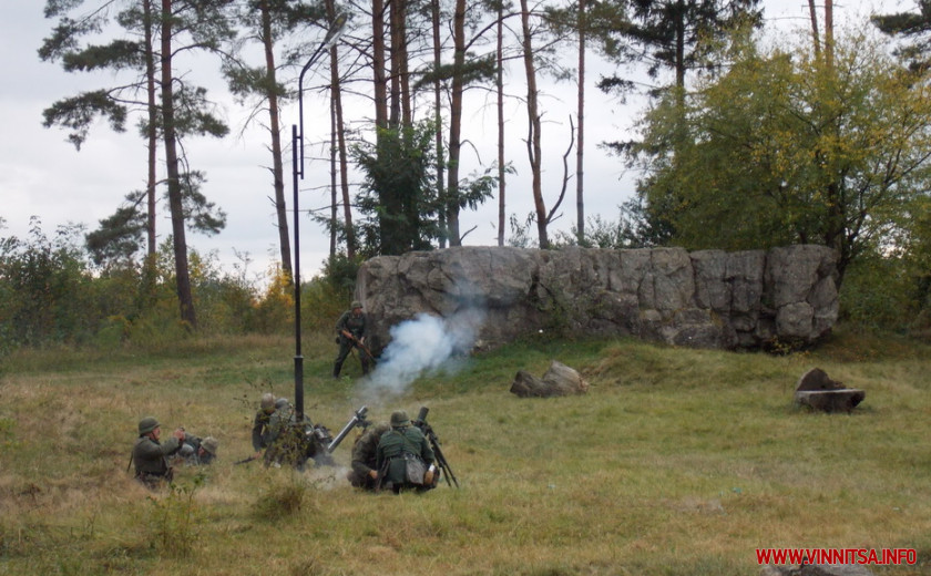 Під Вінницею сотні реконструкторів відтворили події Другої світової війни. На ставці Гітлера триває масштабний історичний фестиваль. Фото і відео - фото 8