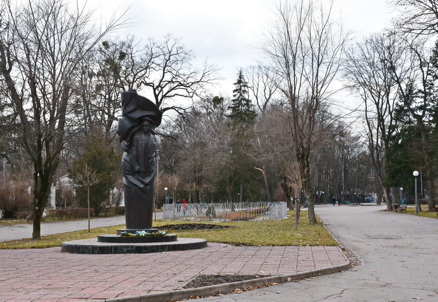 Центральний парк Вінниці сьогодні і півстоліття тому. Фото у порівнянні - фото 6