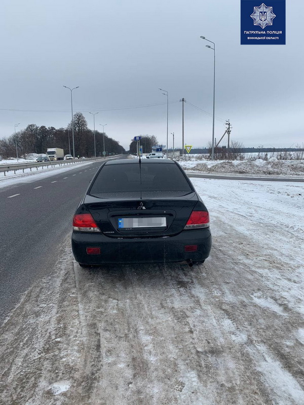 В Калинівці двоє чоловіків викрали з автомобіля 60 тисяч гривень  - фото 2