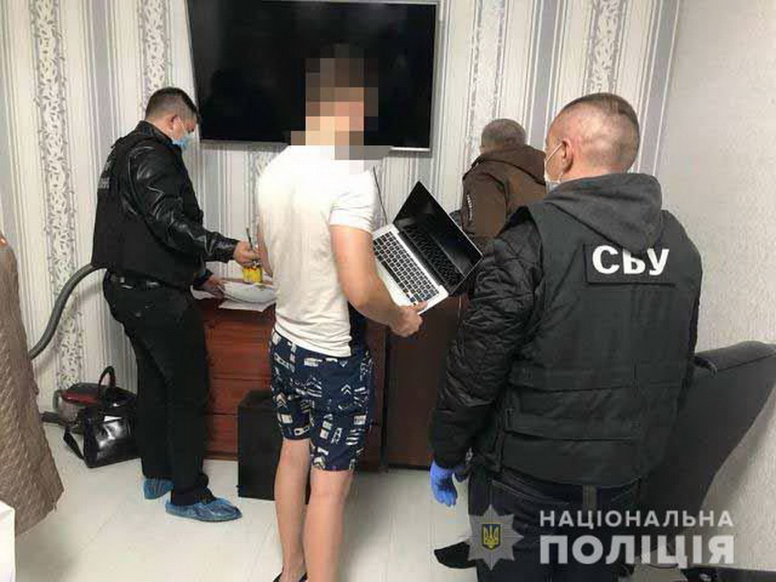 На Вінниччині викрили хакерів, які «зламували» сайти вишів та продавали студентам відповіді на екзаменаційні тести