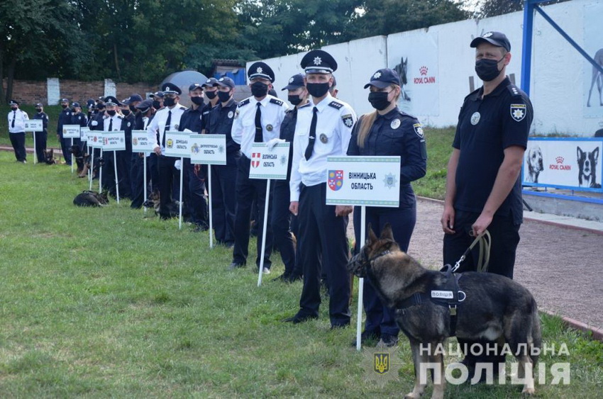 Правоохоронець з Вінницької області посів друге місце на Всеукраїнському чемпіонаті поліції з багатоборства кінологів