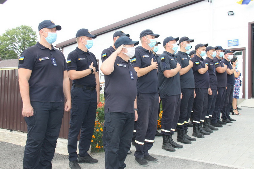 В Бабчинецькій ОТГ після двох років будівництва відкрили Центр безпеки громадян. Фото та відео - фото 10