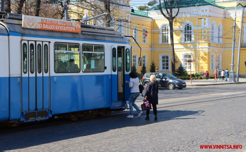 Офіційно: у Вінниці громадський транспорт відкрили для всіх пасажирів – без перепусток