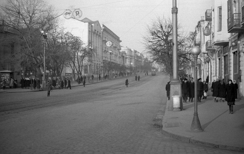 Опублікували архівні фото з поїздки до Вінниці 1957 року