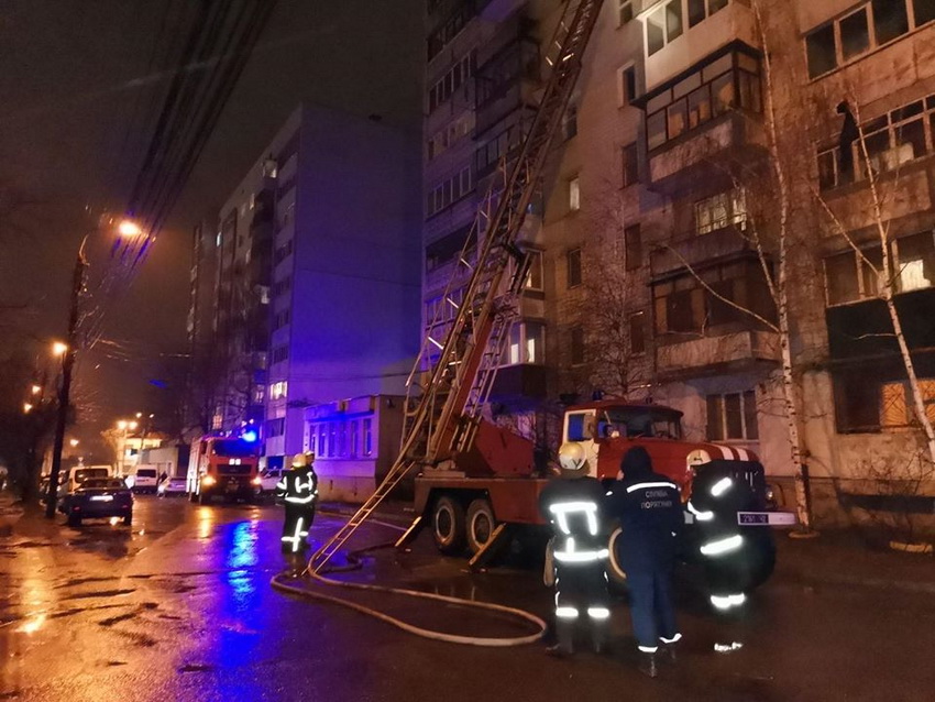 У Вінниці під час пожежі загинула жінка, яка заклала всю квартиру сміттям. Фото - фото 3