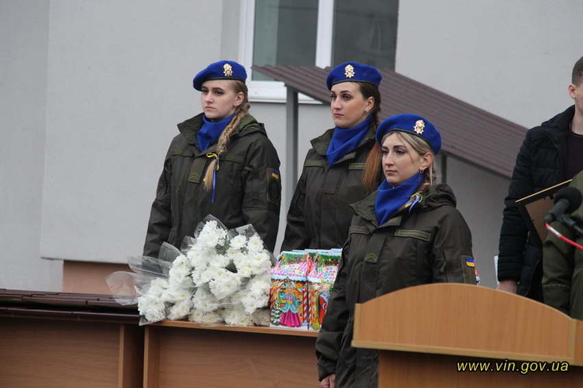 У Вінниці півсотні нацгвардійців отримали нові квартири. Фото - фото 4