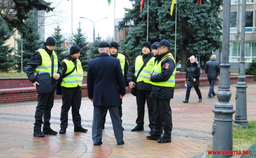 Інспектори з паркування почали «рейд» у центрі Вінниці. Фото