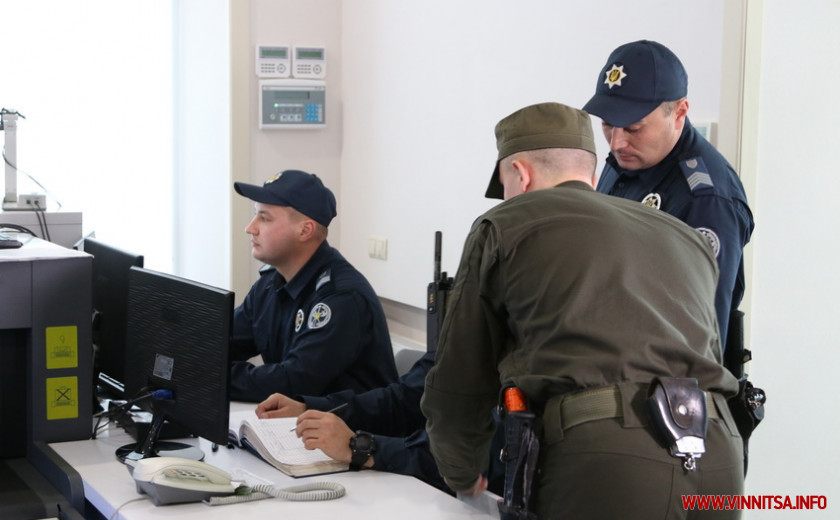 В приміщенні Сьомого апеляційного суду запрацювала Служба судової охорони. Фото - фото 2