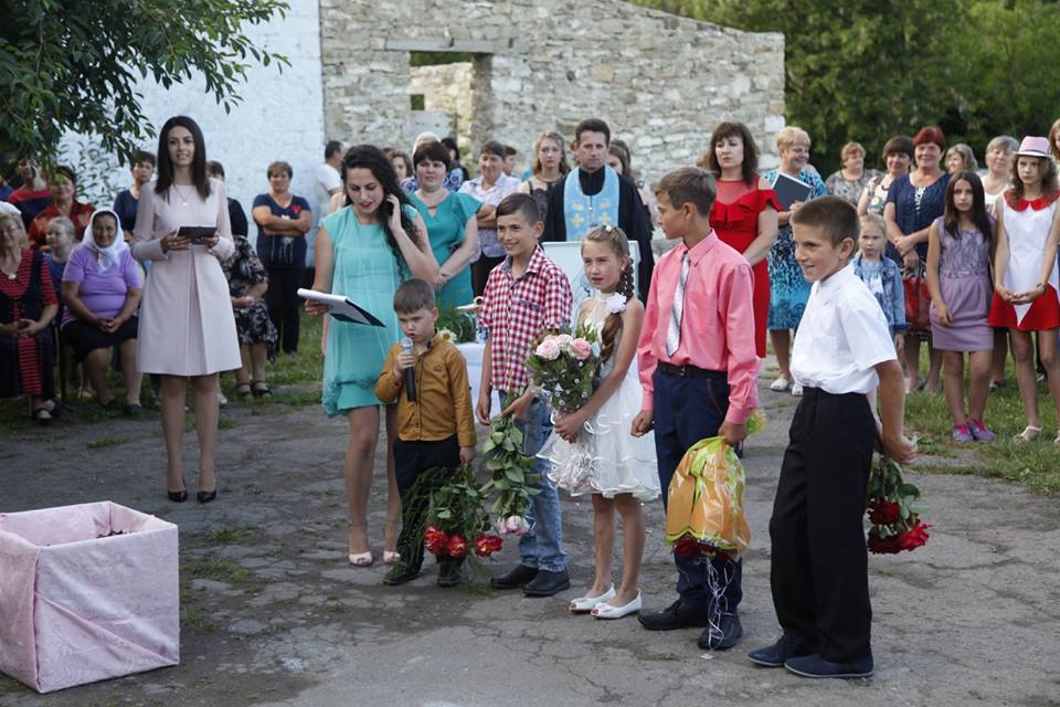 Зеленський присвоїв звання «Заслужений вчитель» молодій вчительці географії з Вінниччини. Фото - фото 3