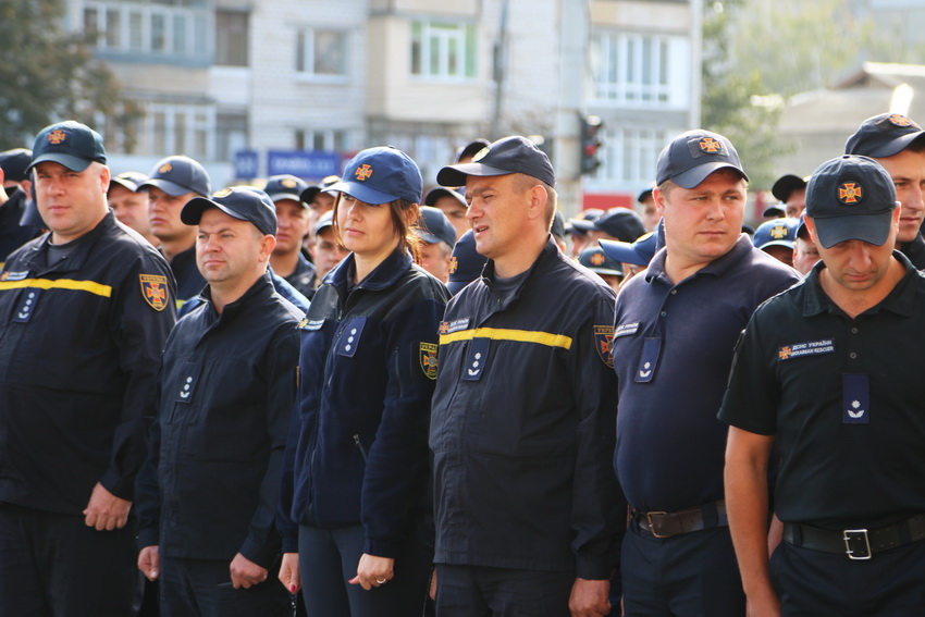 Ті, хто першим прийдуть на допомогу: у Вінниці відзначають День рятувальника. Фото  - фото 10