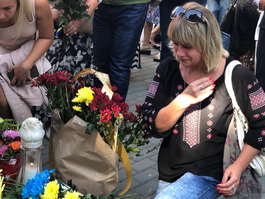 Стела пам’яті загиблим медикам і волонтерам у Вінниці
