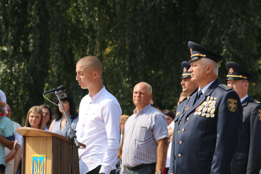 Юні рятувальники склали присягу на Європейській площі. Фоторепортаж  - фото 14