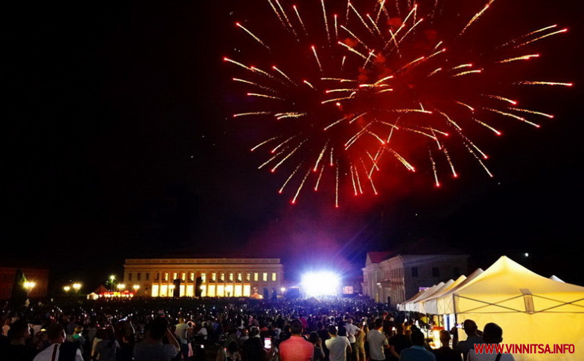 Селфі з Гройсманом, шоу та феєрверк – завершився грандіозний Operafest Tulchyn 2019. Фото - фото 4