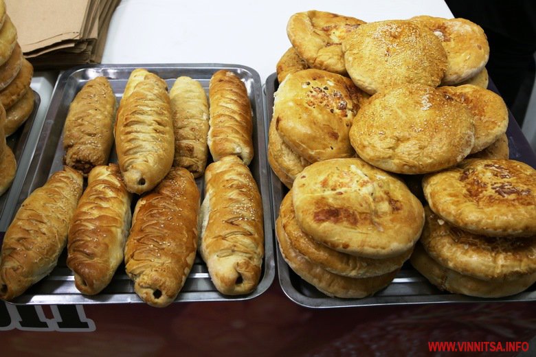 Винница.info: Алкоголь без спирту, «П’яна коза» і карамель зі смаком дитинства – у Вінниці відкрили ярмарок авторської продукції. Фото