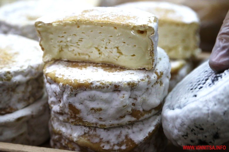 Винница.info: Алкоголь без спирту, «П’яна коза» і карамель зі смаком дитинства – у Вінниці відкрили ярмарок авторської продукції. Фото