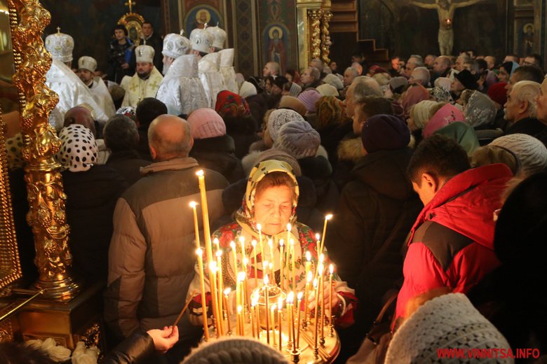 Очільник Православної церкви України проводить службу у кафедральному Соборі Вінниці. Фото - фото 4