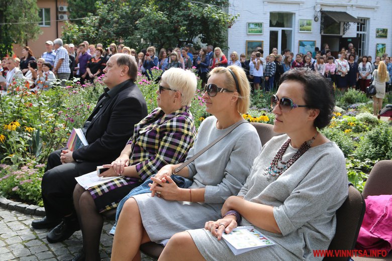 До Дня народження письменника, у Вінниці вручили премії ім. Михайла Коцюбинського. Фото - фото 15