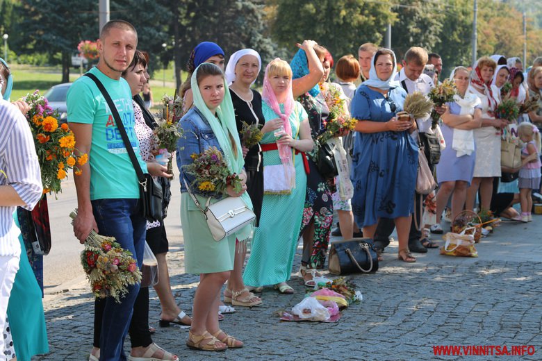 Пиріжки з маком, мед та сухоцвіття. Як у Вінниці святкують Маковея. Фоторепортаж - фото 26