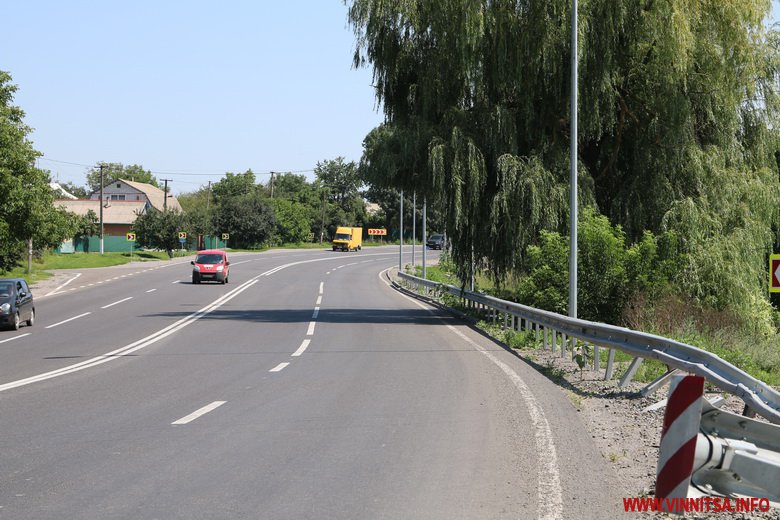 Вінничани погрожують перекрити міжнародну трасу, якщо не встановлять зупинку, яку демонтували під час ремонту Go Highway - фото 16