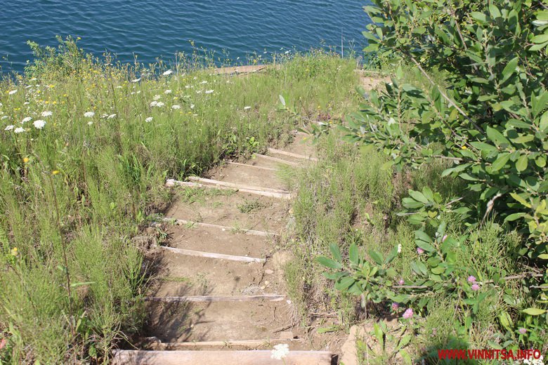 Фоторепортаж з кар’єру в Могилівці: блакитна вода, піщаний пляж і зона відпочинку - фото 38