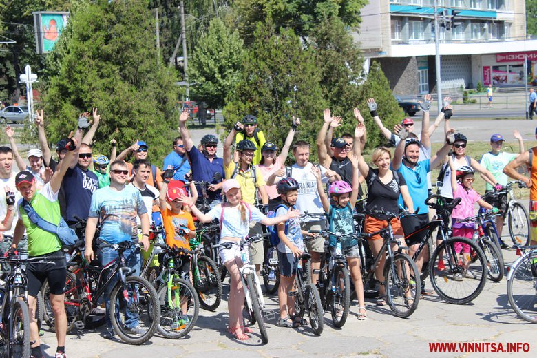 Півсотні велосипедистів проїхалися Вінницею з нагоди європейського тижня сталої енергетики. Фоторепортаж - фото 10