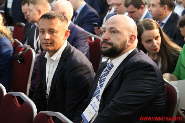 Порошенко, Гройсман, міністри, мери і нардепи у Вінниці: нарада з децентралізації. Фоторепортаж - фото 9