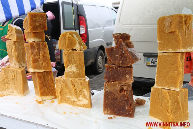 Що і за скільки можна купити на Великодньому ярмарку у Вінниці. Фоторепортаж - фото 2